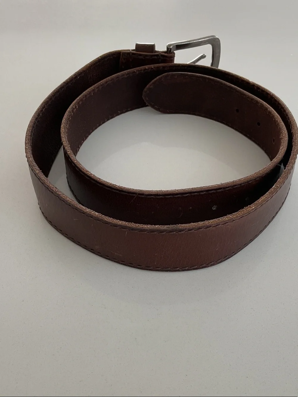 Levi's Men's Embossed Logo Loop Casual Leather Belt  11LV020154